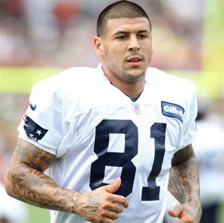 Aaron Hernandez's Trust Says Fianc&eacute;e's 12K HomeGoods Charge Not to