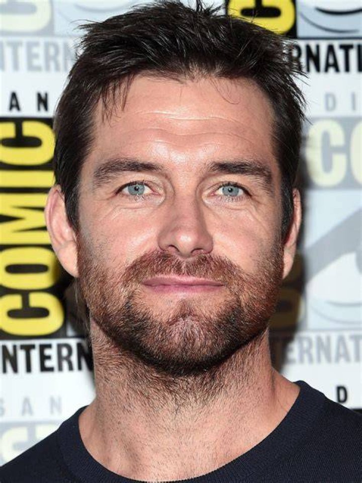 Antony Starr dejting, förmögenhet, rökning, tatuering, ursprung