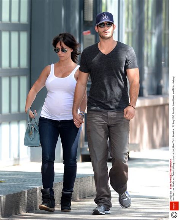 Jennifer Love Hewitt And Brian Hallisay: A Love Story
