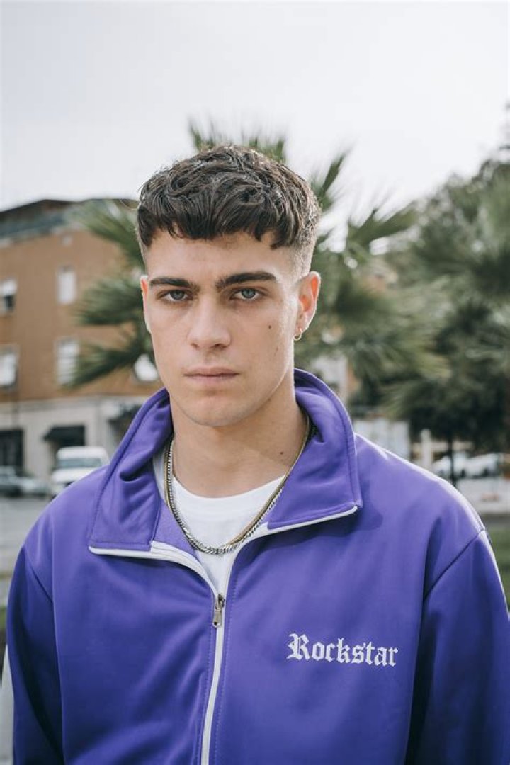 Lorenzo Zurzolo's Weight: The Details Revealed