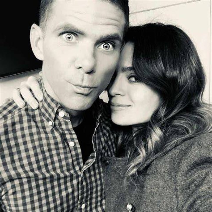 Mikey Day&rsquo;s Wife Is He Married to His Girlfriend, Paula Christensen!