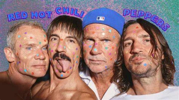 Red Hot Chili Peppers' Anthony Kiedis sparks split rumours from Wanessa